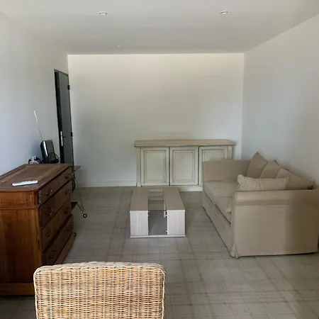 Charmante Propriété Arborée Appartement *