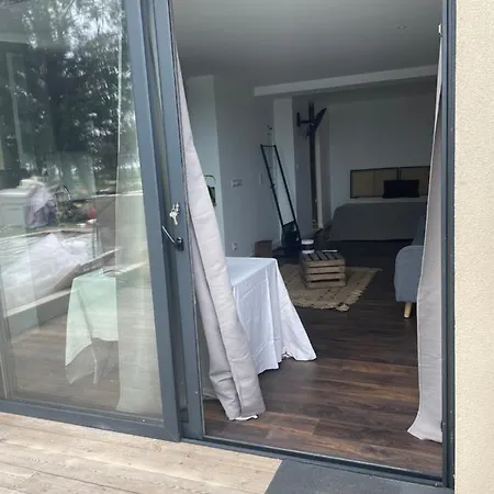 Charmante Propriete Arboree Borgo (Corsica)